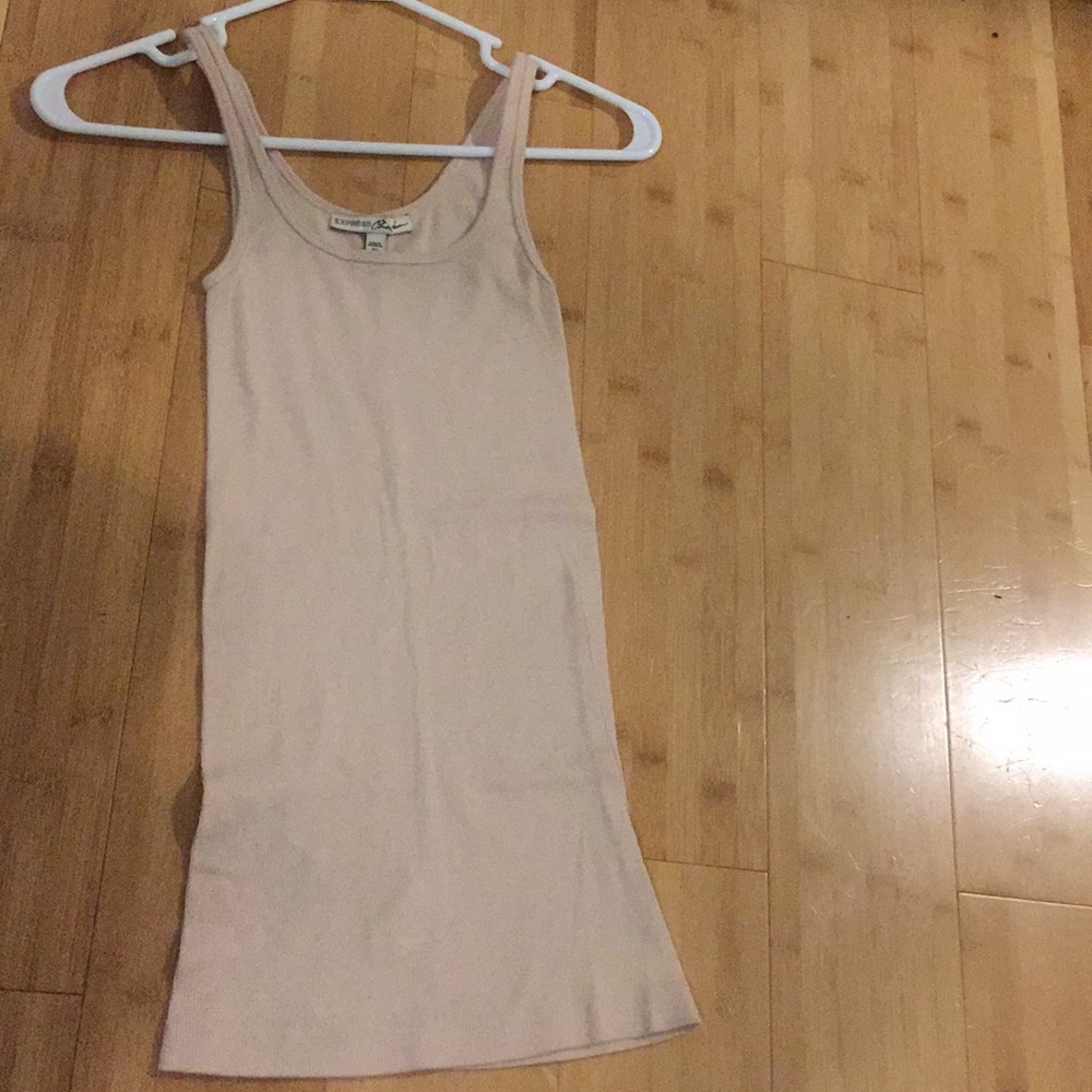 One cream express tank